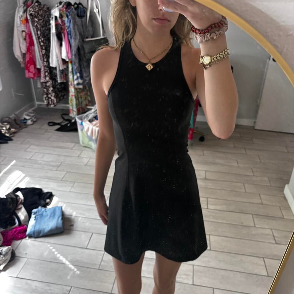 Outdoor voices halter black